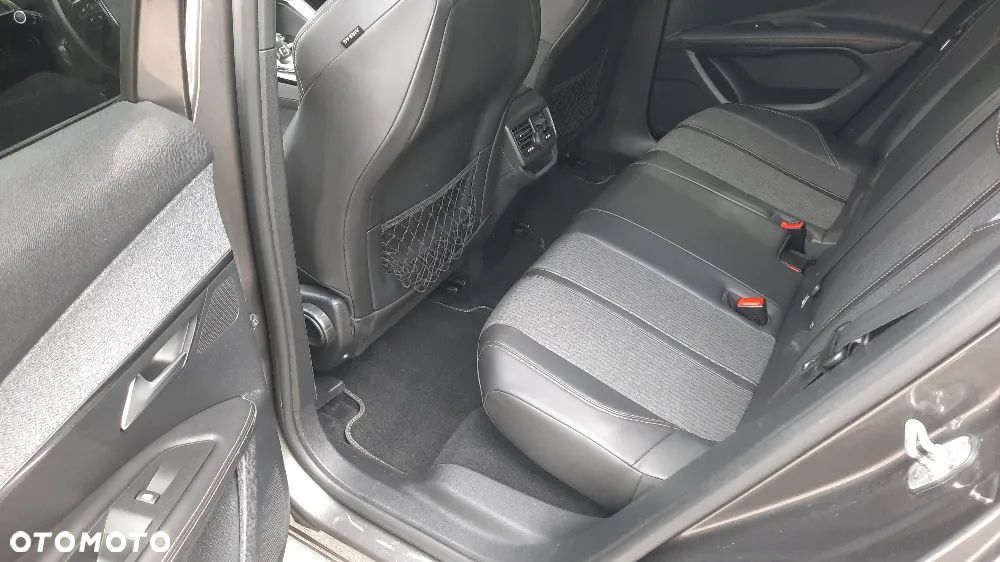 Peugeot 3008 1.5 BlueHDi Allure S&S EAT8 - 17