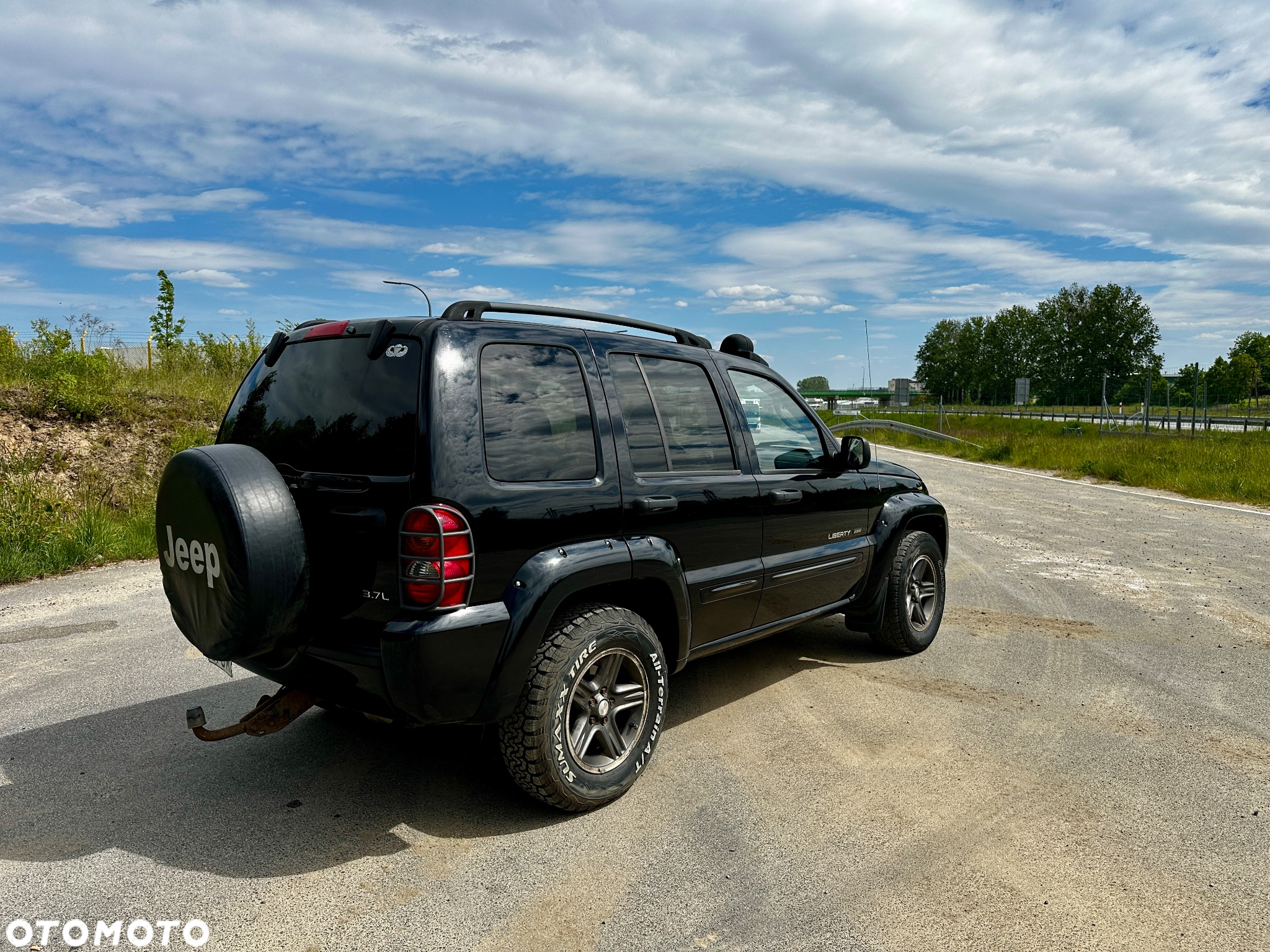 Jeep Liberty - 4