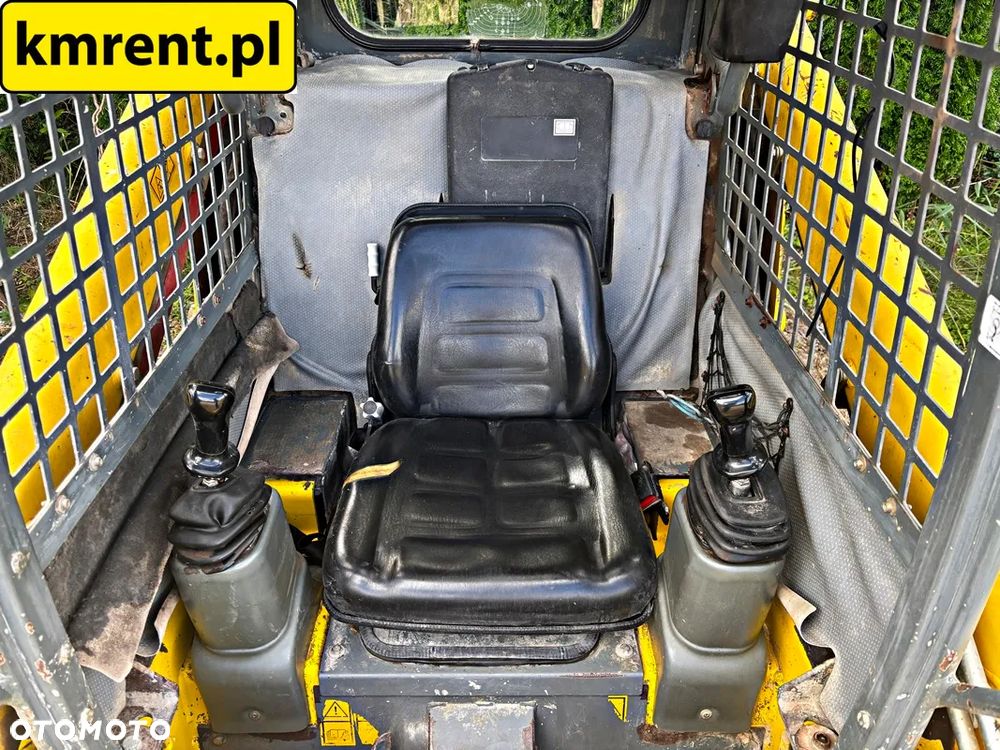 Wacker Neuson 701S MINI-ŁADOWARKA 2013R | BOBCAT S100, S130, 753, WACKER NEUSON WL25, WACKER NEUSON WL30, BOBCAT L23, BOBCAT L28, BOBCAT L35, BOBCAT S70, BOBCAT S450, BOBCAT S510, BOBCAT S530, AVANT 528, AVANT 530 - 35