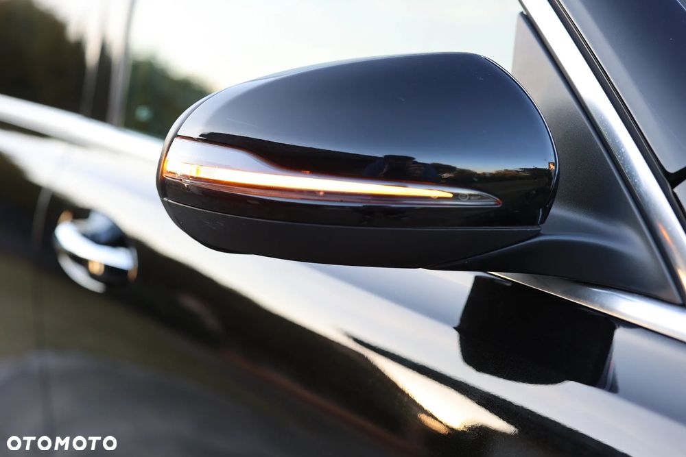 Mercedes-Benz GLB - 28