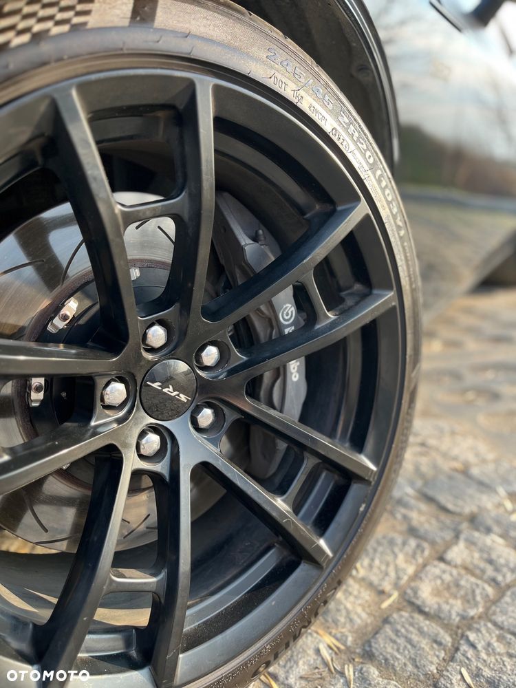 Dodge Challenger - 6