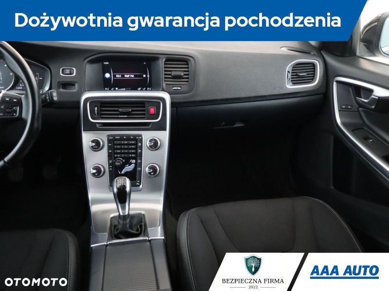 Volvo V60 - 10