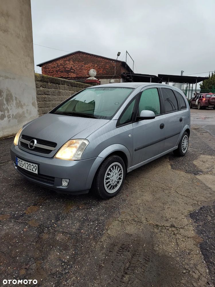 Opel Meriva - 12