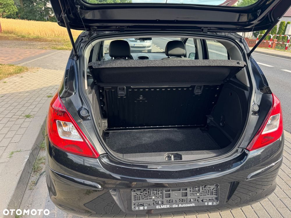 Opel Corsa 1.2 16V Edition / Active - 4