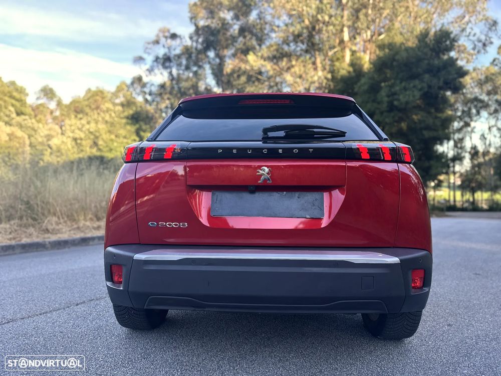 Peugeot e-2008 Allure+ - 24