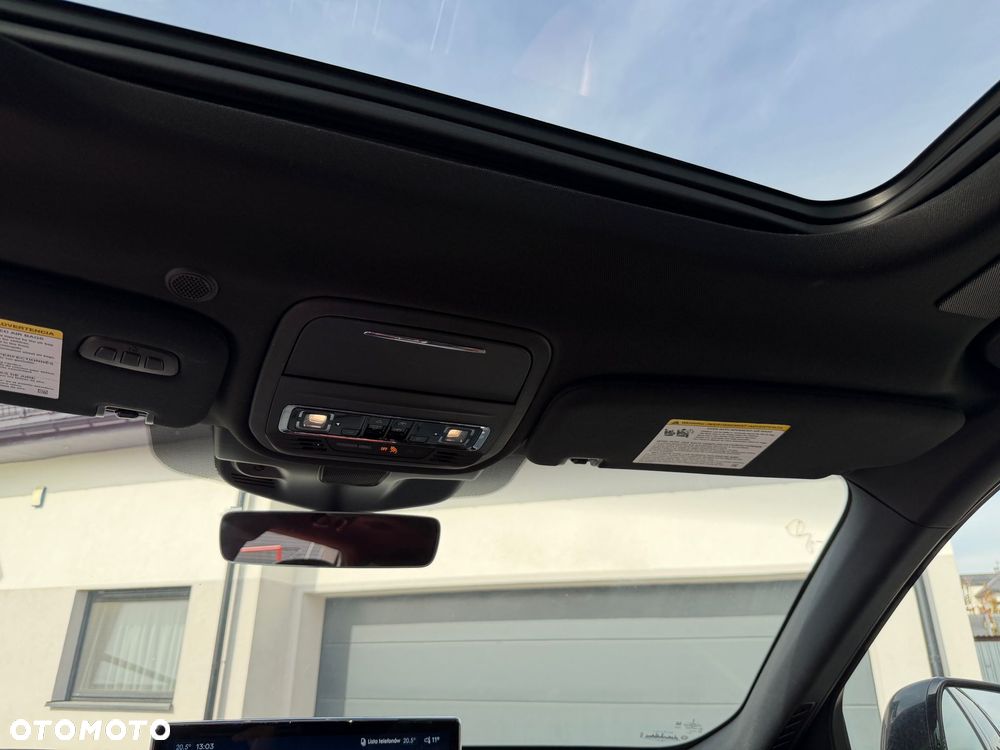 Ford Explorer - 16