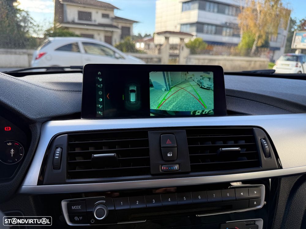 BMW 320 d Touring Sport-Aut. Efficient Dynamics Edition Sport Line - 47