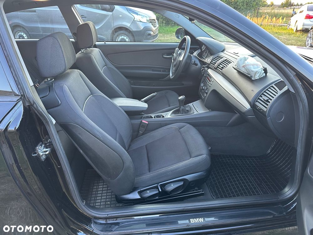BMW Seria 1 116i - 13