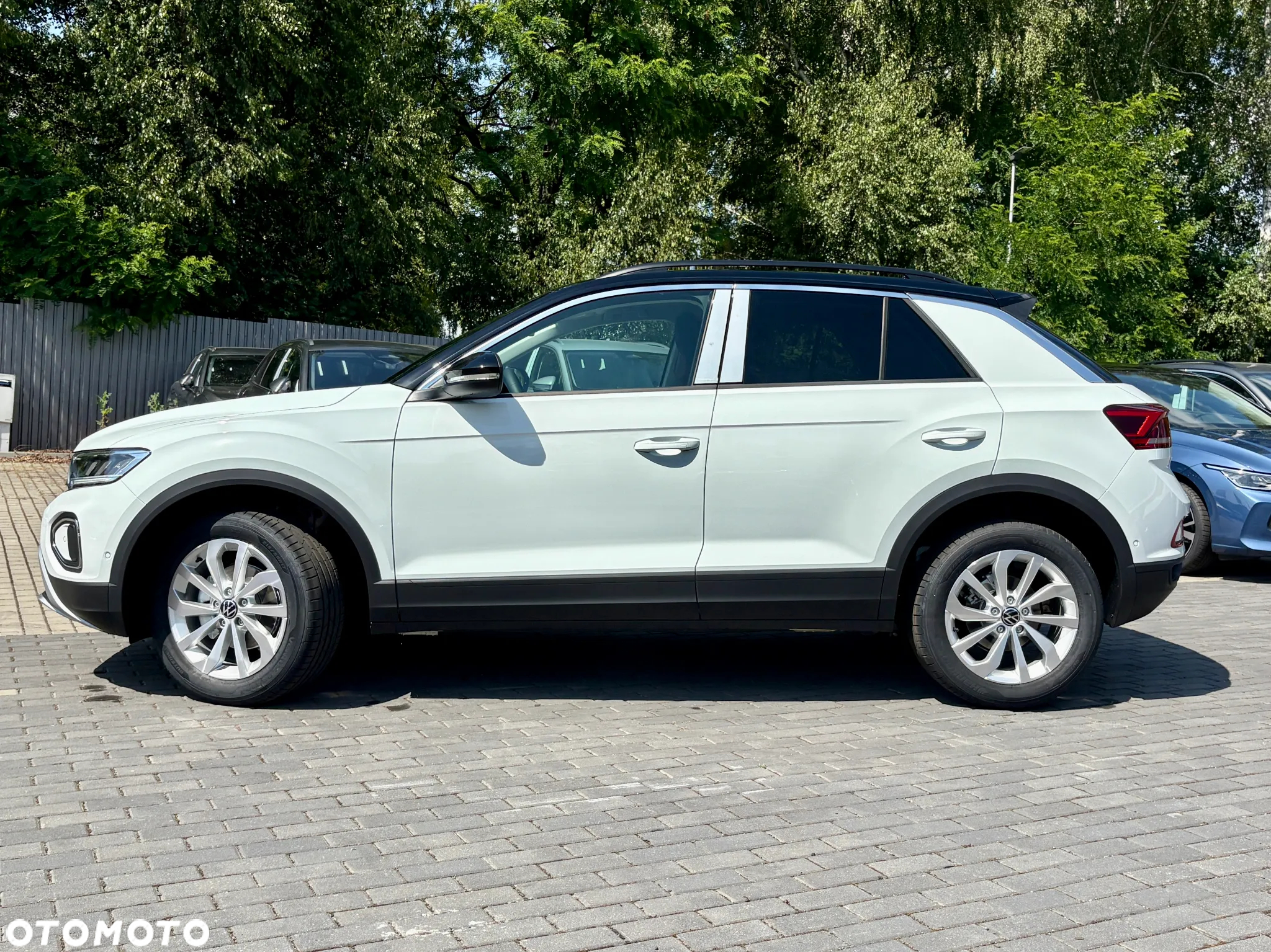 Volkswagen T-Roc 1.5 TSI Life Plus - 4