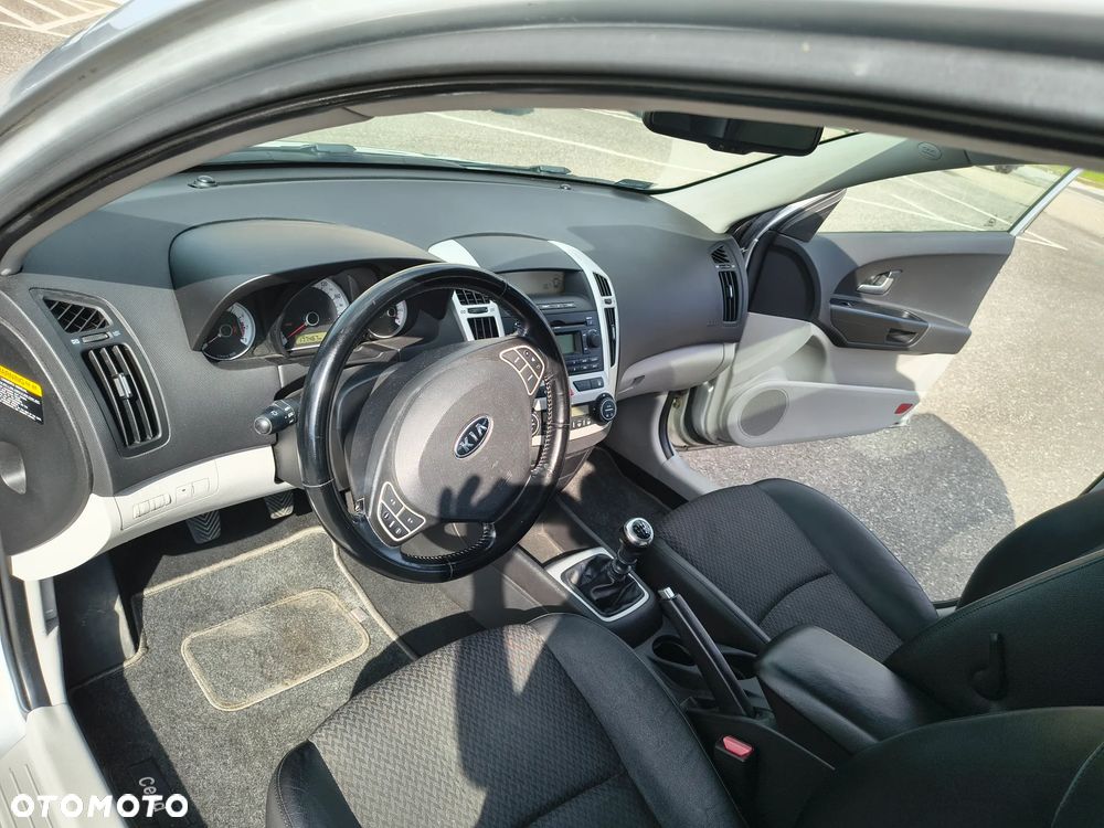 Kia Ceed 1.6 Comfort + - 15