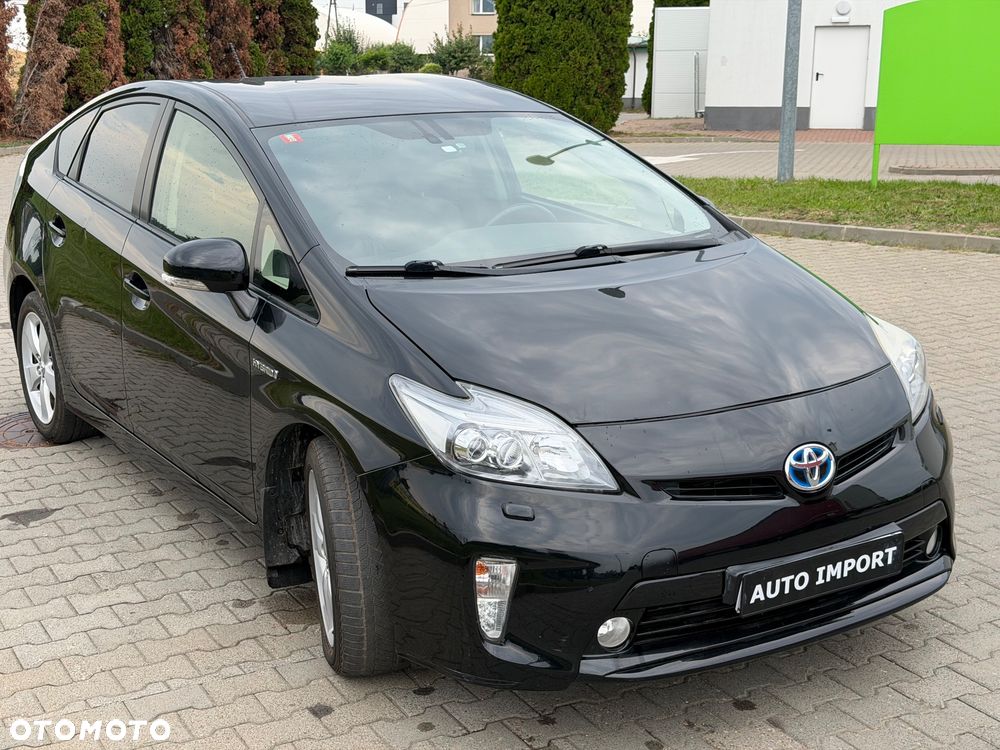 Toyota Prius 1.8 HSD Prestige - 3