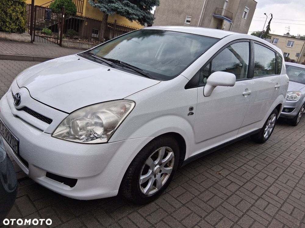 Toyota Corolla Verso - 2