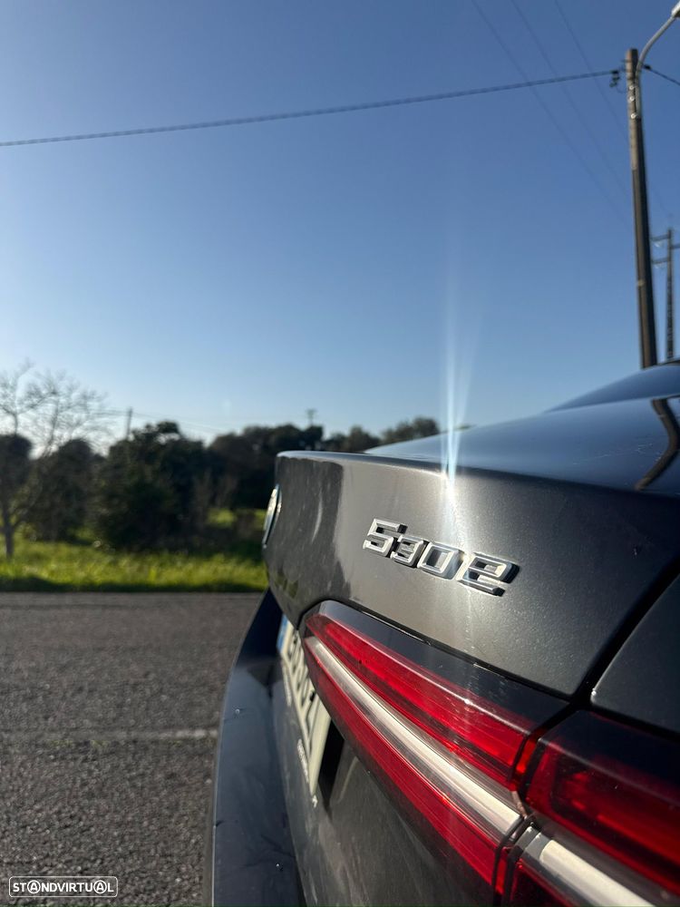 BMW 530 e Pack Desportivo M - 4