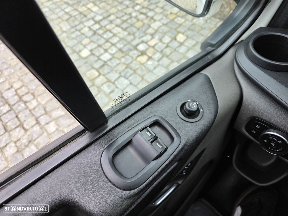 Ford Transit Custom 280L1 2.0 TDCi H1-Tecto Baixo Trend - 16