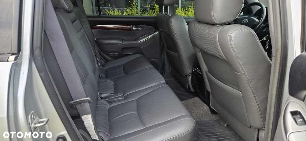 Toyota Land Cruiser 3.0 D Sol - 26