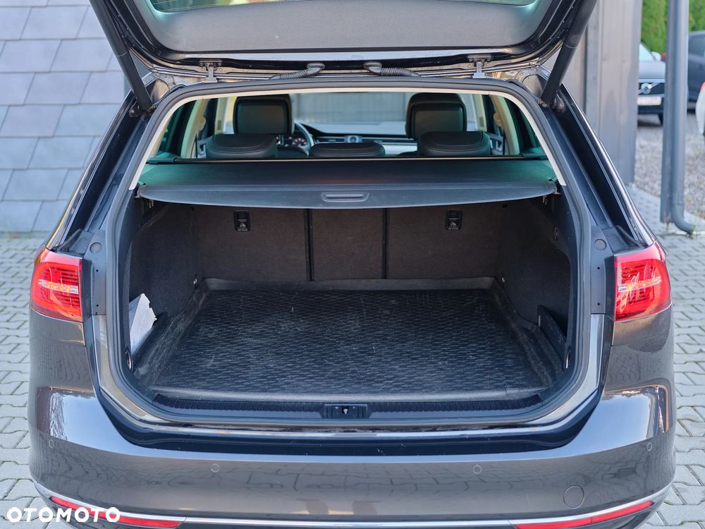 Volkswagen Passat 2.0 TDI SCR Highline DSG - 26