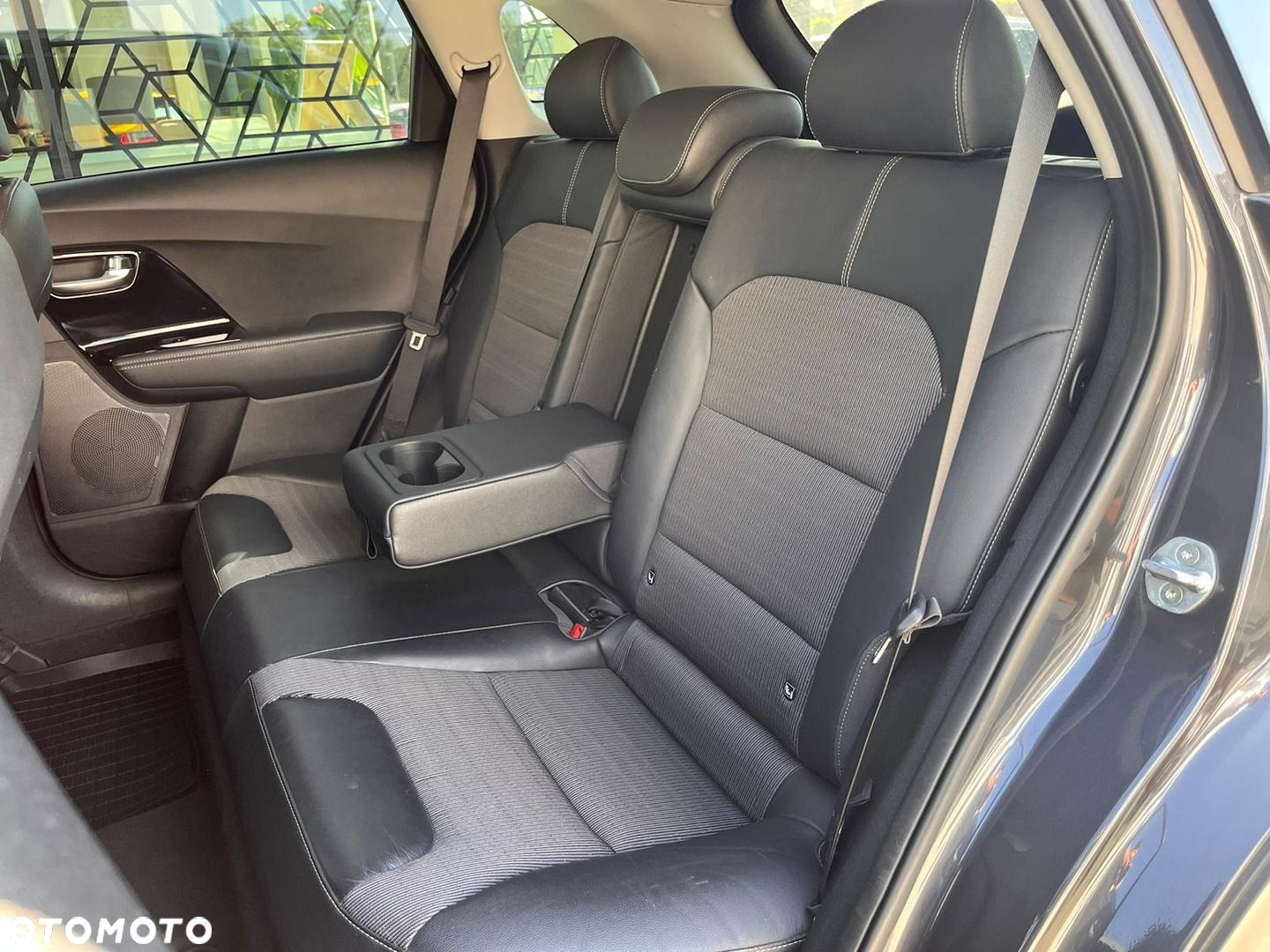 Kia Niro 1.6 GDI Hybrid L - 7