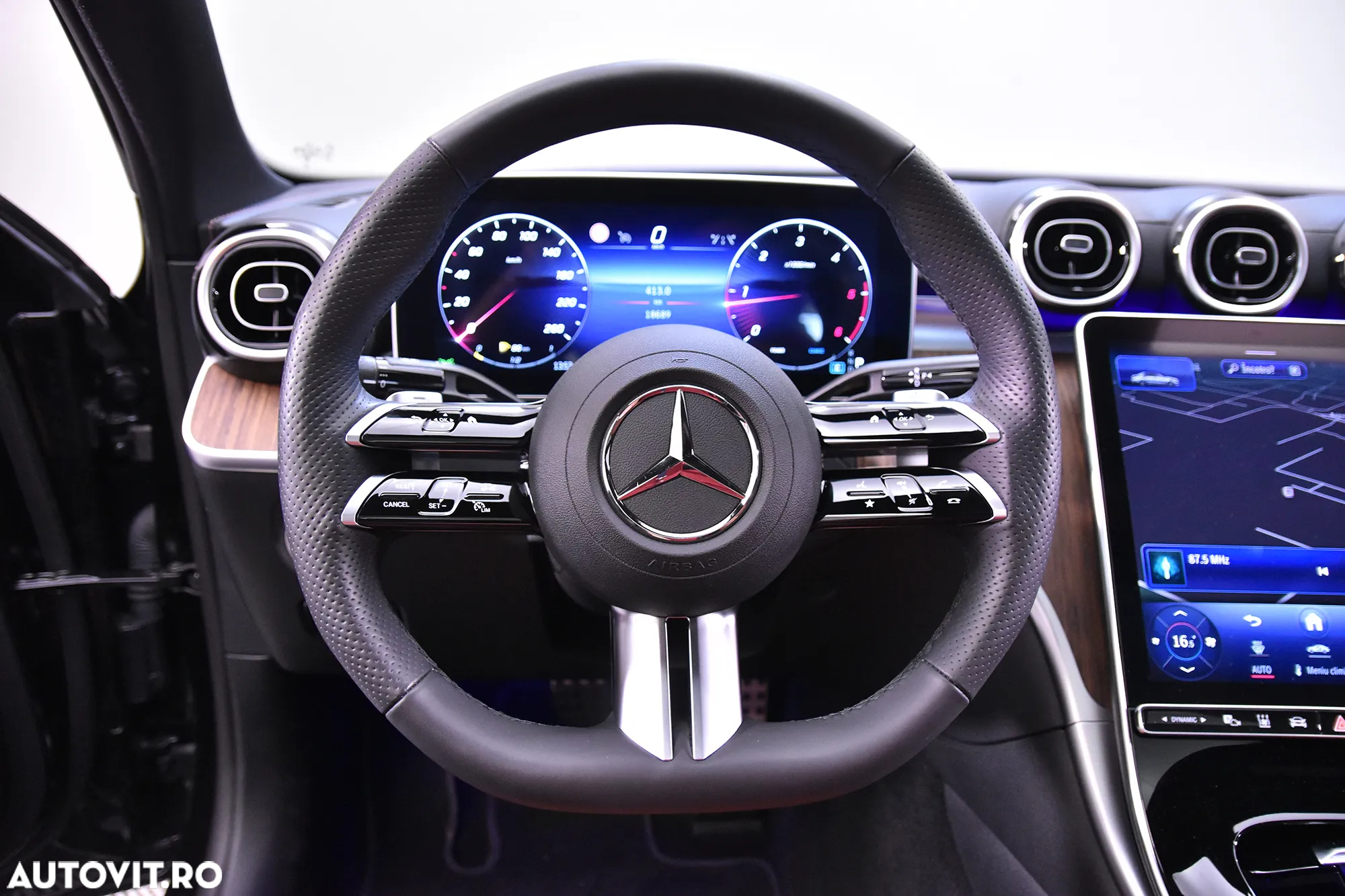 Mercedes-Benz C 300 d MHEV - 16