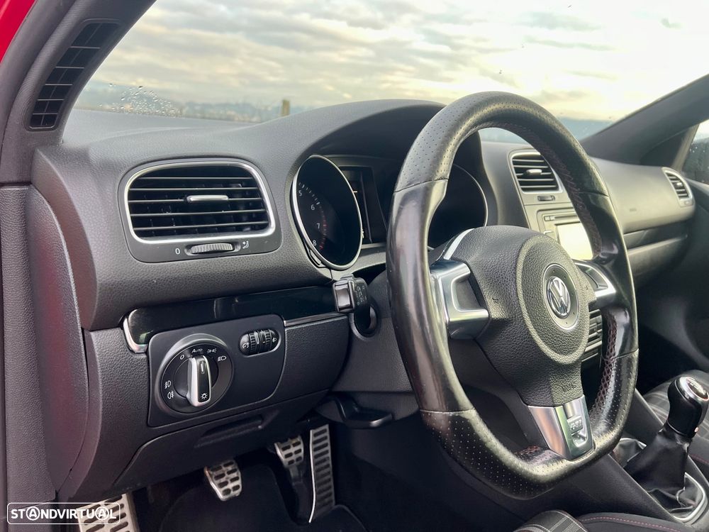 VW Golf 2.0 GTI - 29