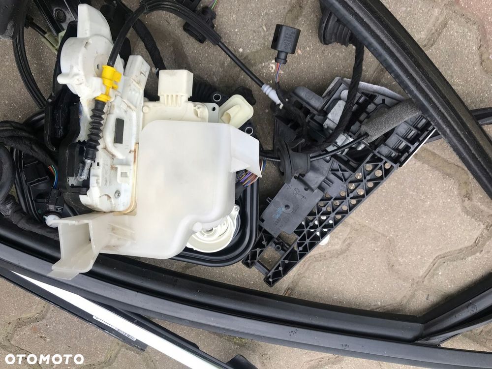 MECHANIZM SZYBY LISTWA KLAMK LEWY PRZÓD AUDI A6 C7 - 5
