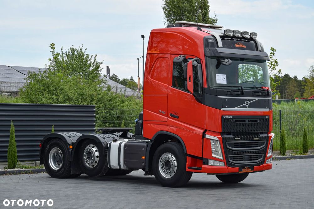 Volvo FH540 / 6x2 / EURO 6 / PUSHER / OŚ SKRĘTNA-PODNOSZONA / RETARDER / KLIMATYZACJA POSTOJOWA / NAWIGACJA / ACC / LEDY / 2 ZBIORNIKI PALIWA / ALUFELGI / SERWISOWANY / SPROWADZONY - 3