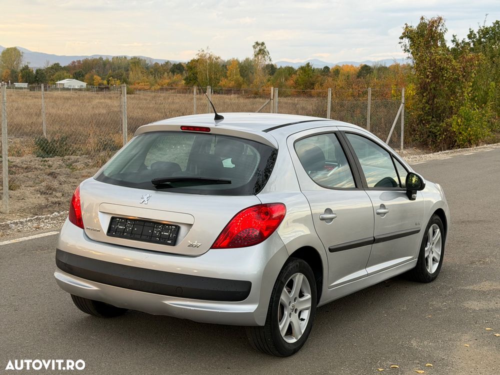 Peugeot 207 - 4