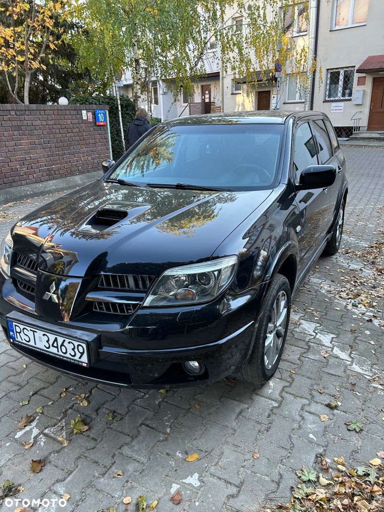 Mitsubishi Outlander - 4