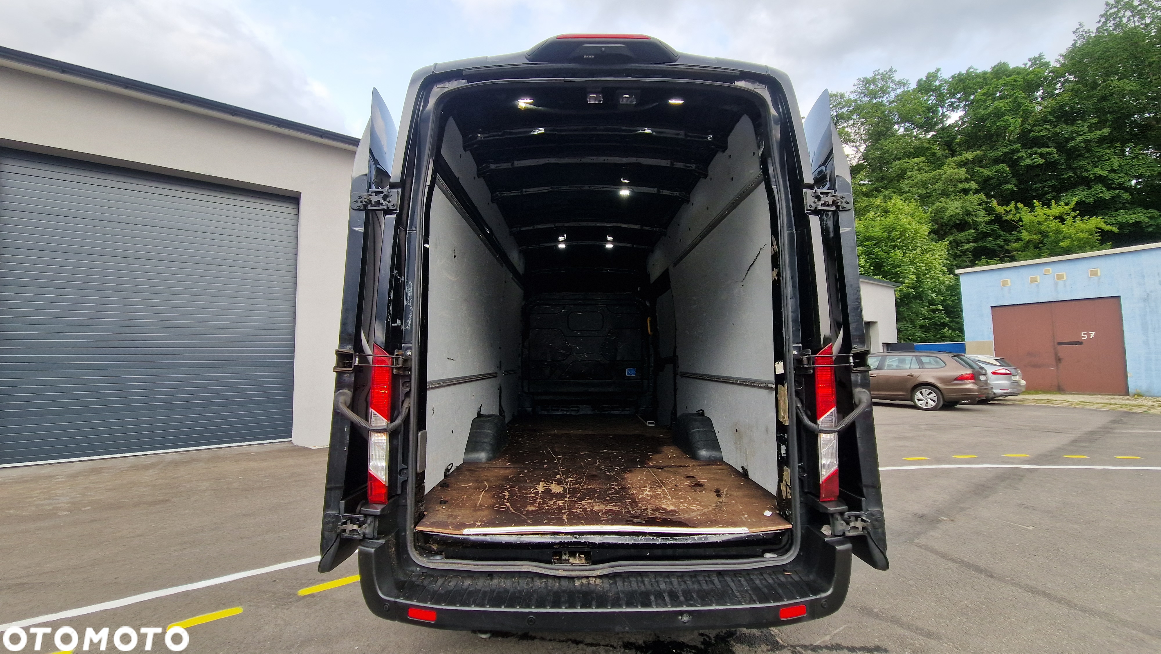 Ford TRANSIT MAXI JUMBO 2.0 185KONI KAMERA Z PRZODU I Z TYLU FULL - 16