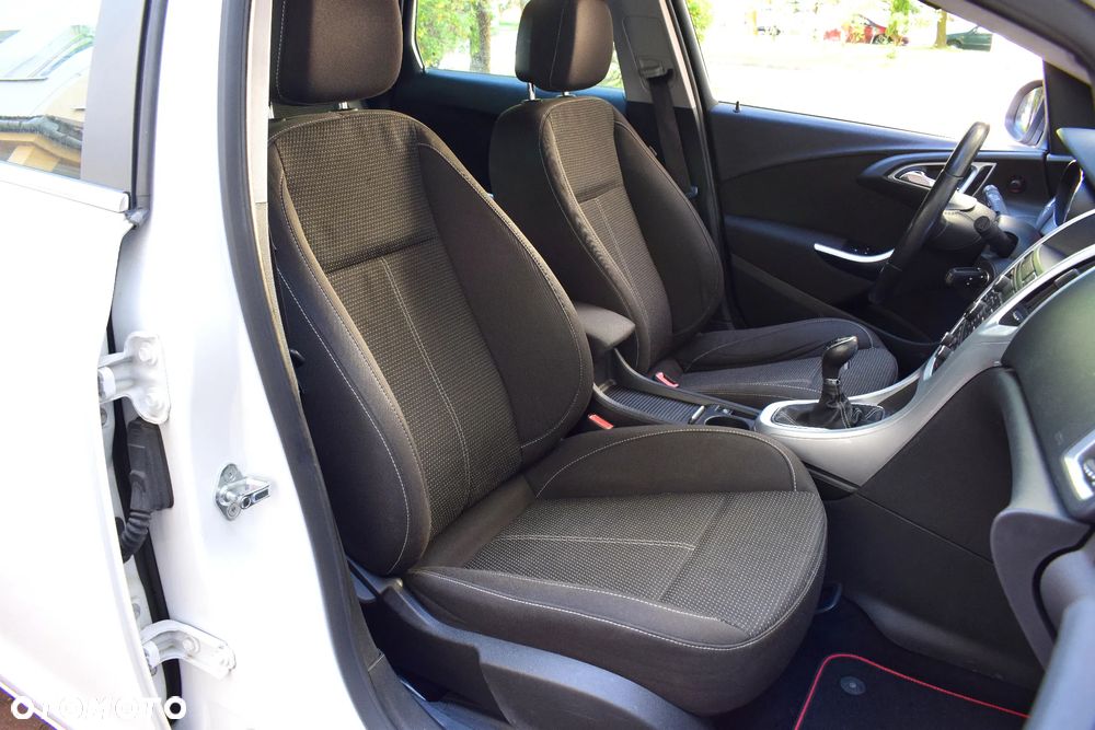 Opel Astra 1.6 Turbo Sport - 8