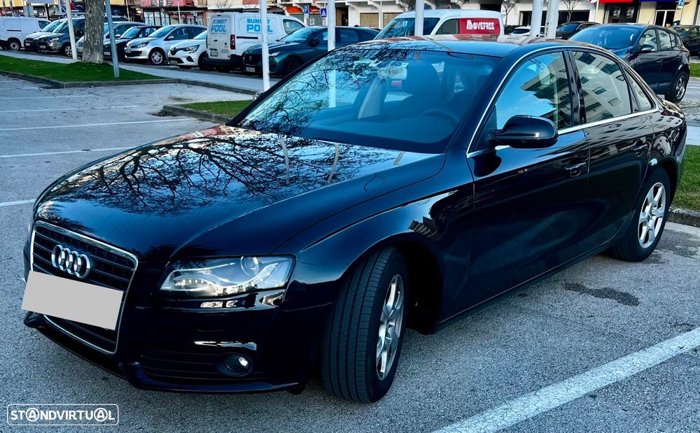 Audi A4 2.0 TDI DPF Attraction - 1
