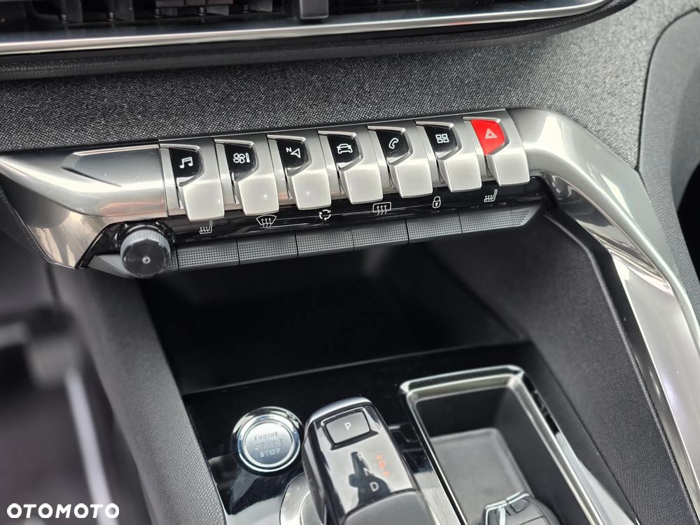 Peugeot 3008 1.2 PureTech Allure Pack S&S EAT8 - 26