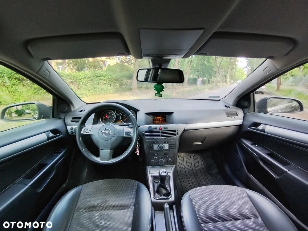 Opel Astra 1.7 CDTI Edition - 11
