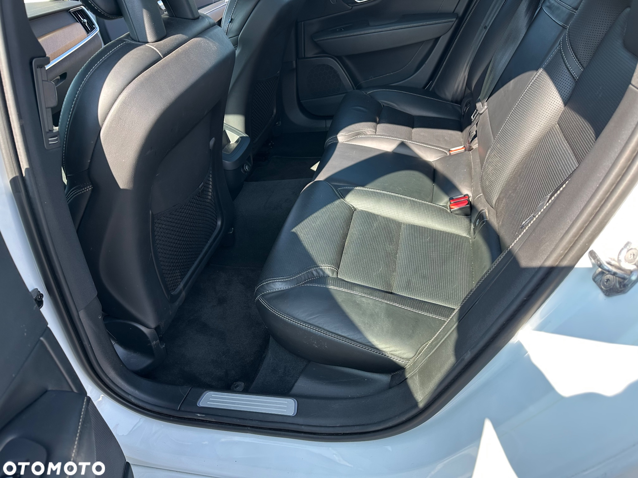 Volvo S90 D4 AWD Inscription - 27