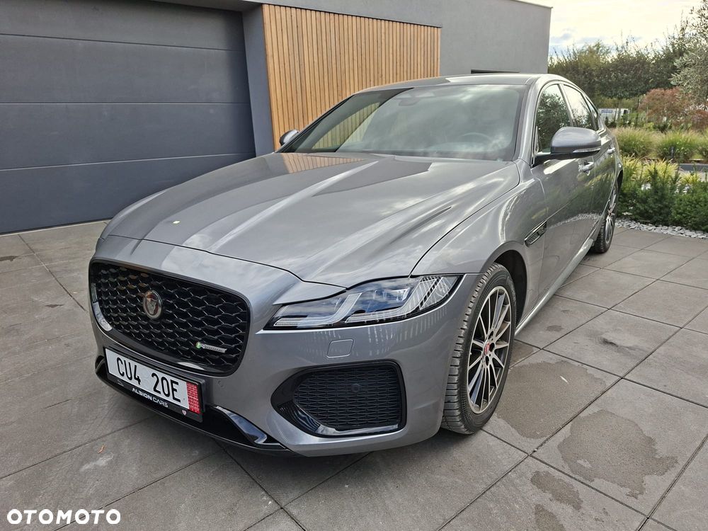 Jaguar XF P300 AWD Sportbrake R-Dynamic SE - 3