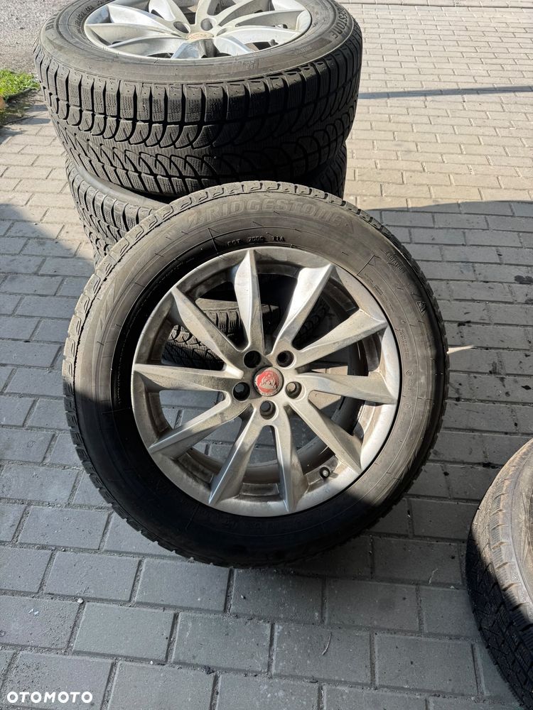 Land Rover Range Rover Evoque 2.0 D150 mHEV R-Dynamic SE - 28