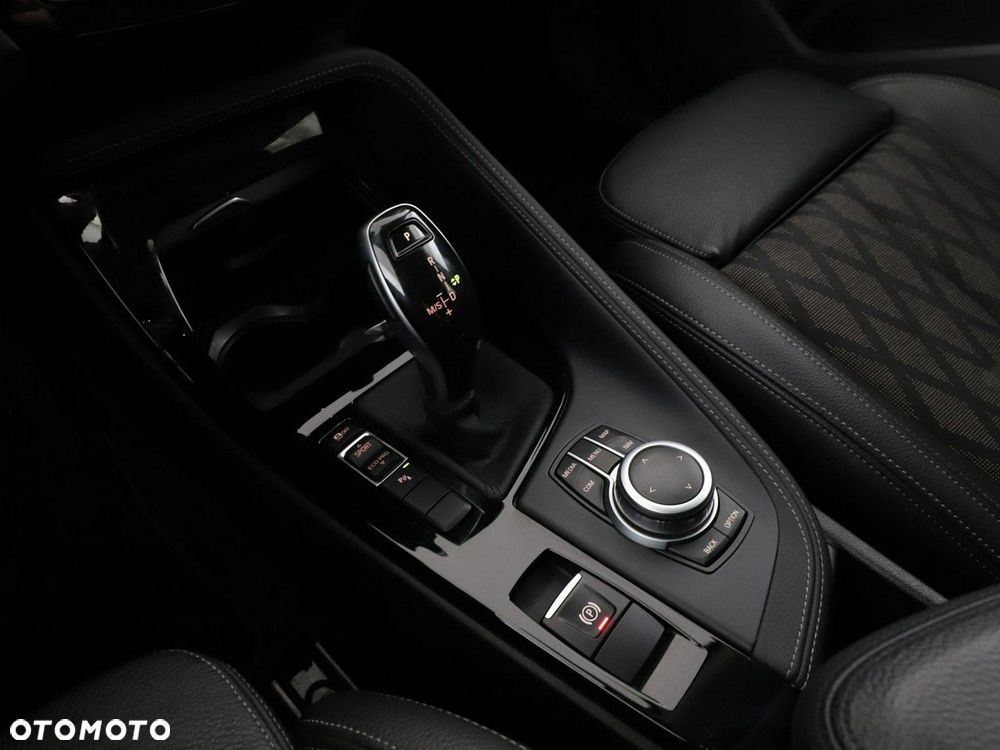 BMW X1 sDrive20d xLine - 29