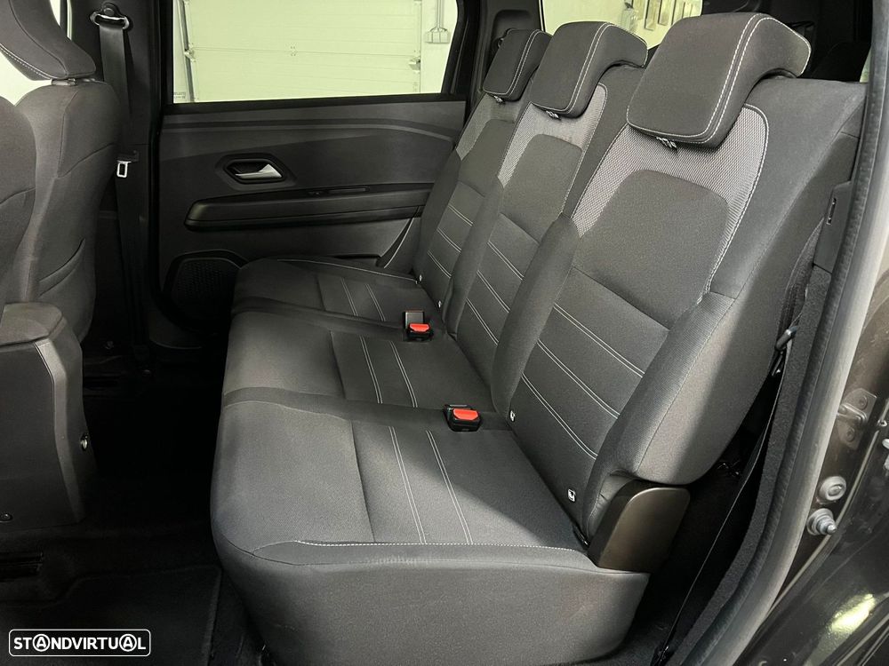 Dacia Jogger 1.0 TCe Essential 7L - 8