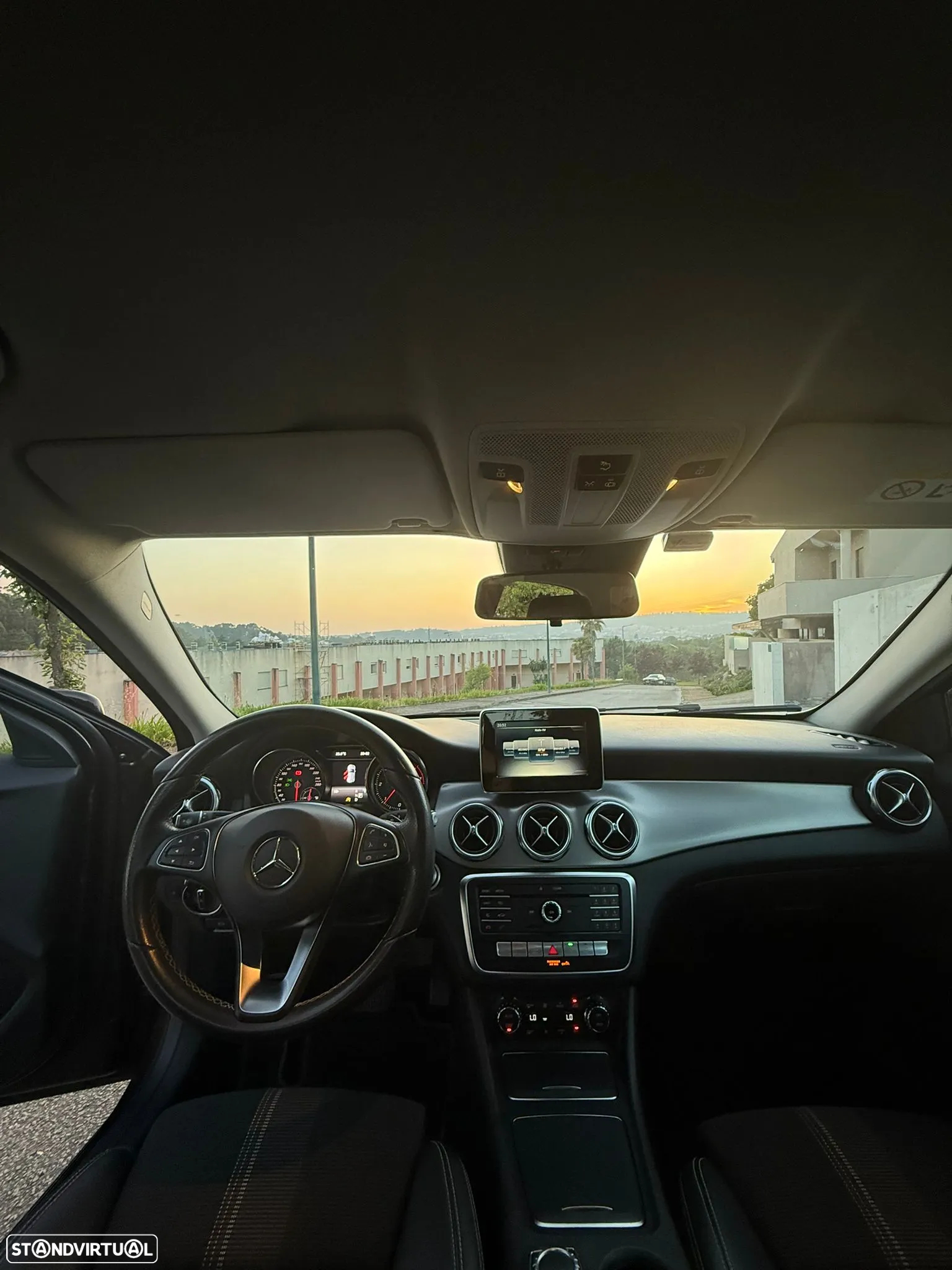 Mercedes-Benz GLA 180 d Aut. - 9