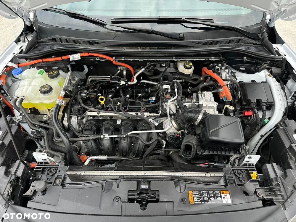 Ford Kuga 2.5 Duratec FHEV ST-LINE - 23