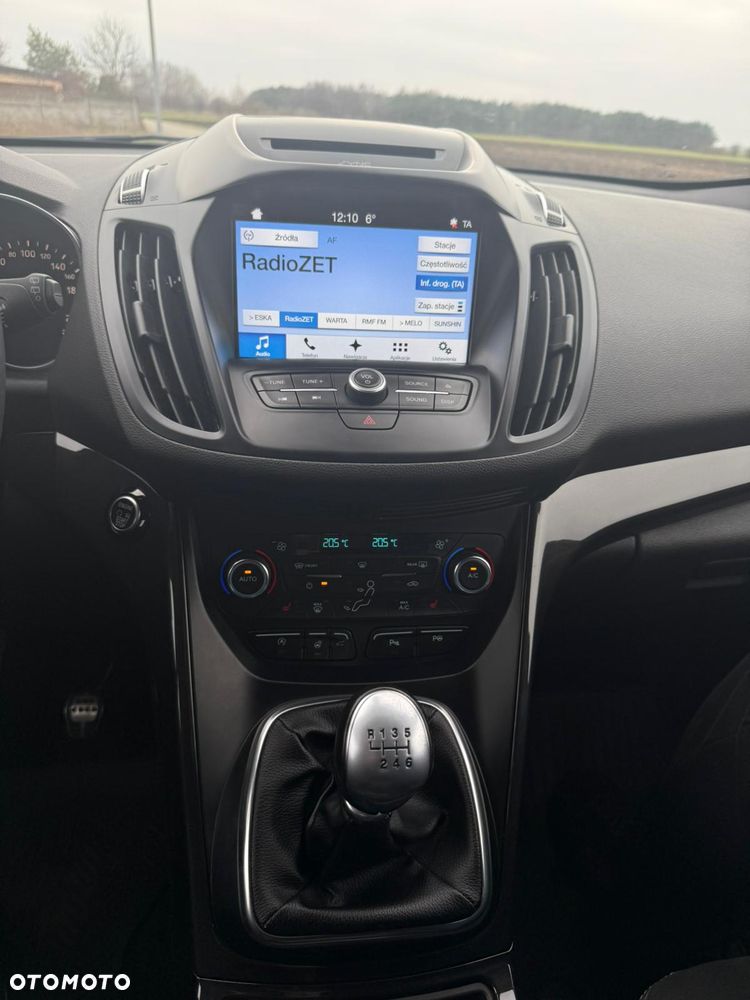 Ford Kuga 2.0 TDCi 4x4 ST-Line - 28