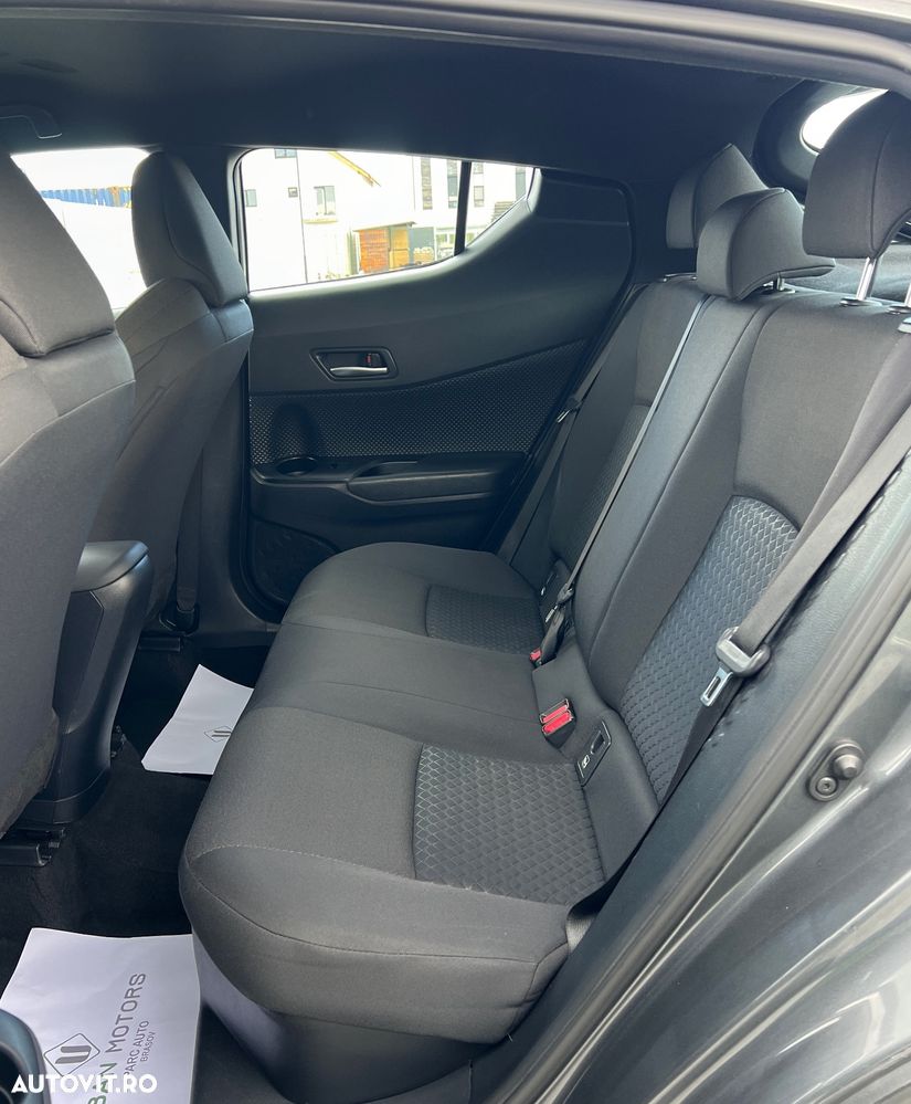 Toyota C-HR 1.8 HSD 4x2 CVT C-lassy LED - 17