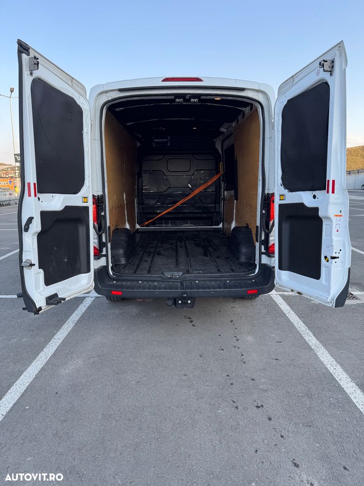 Ford Transit - 12