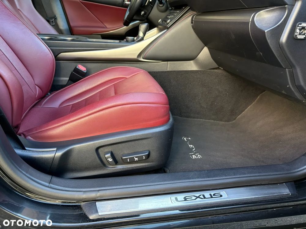Lexus IS 300h F Impression EU6 - 13