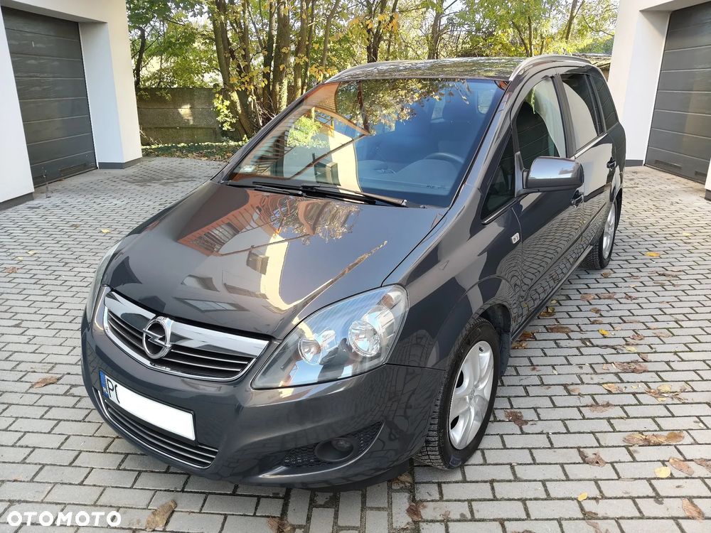 Opel Zafira 1.6 Cosmo - 39