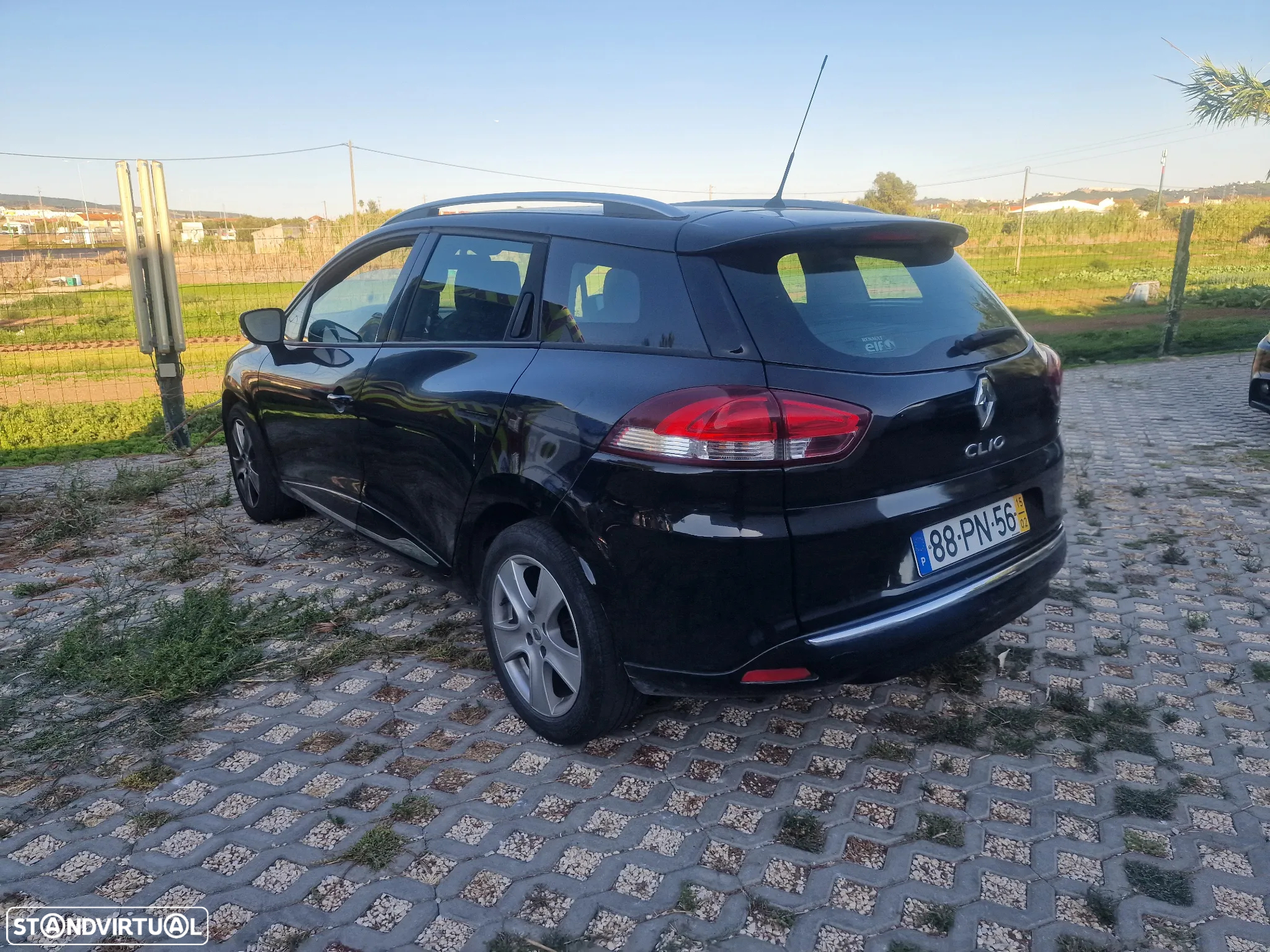 Renault Clio Sport Tourer 1.5 dCi Dynamique S - 4