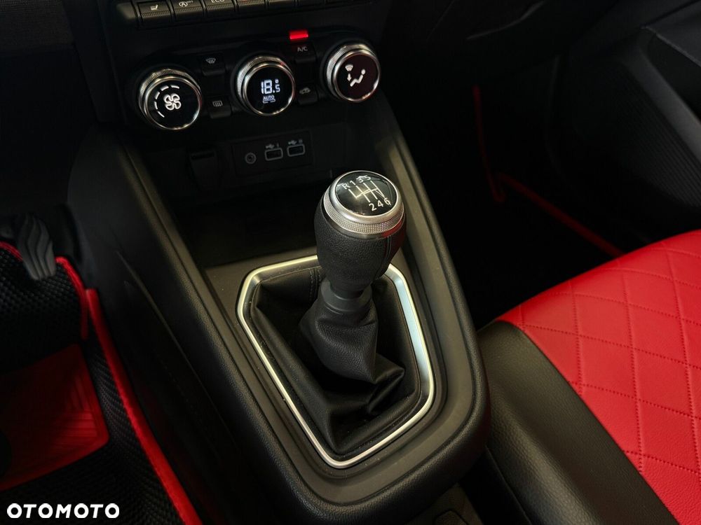 Mitsubishi Colt - 24