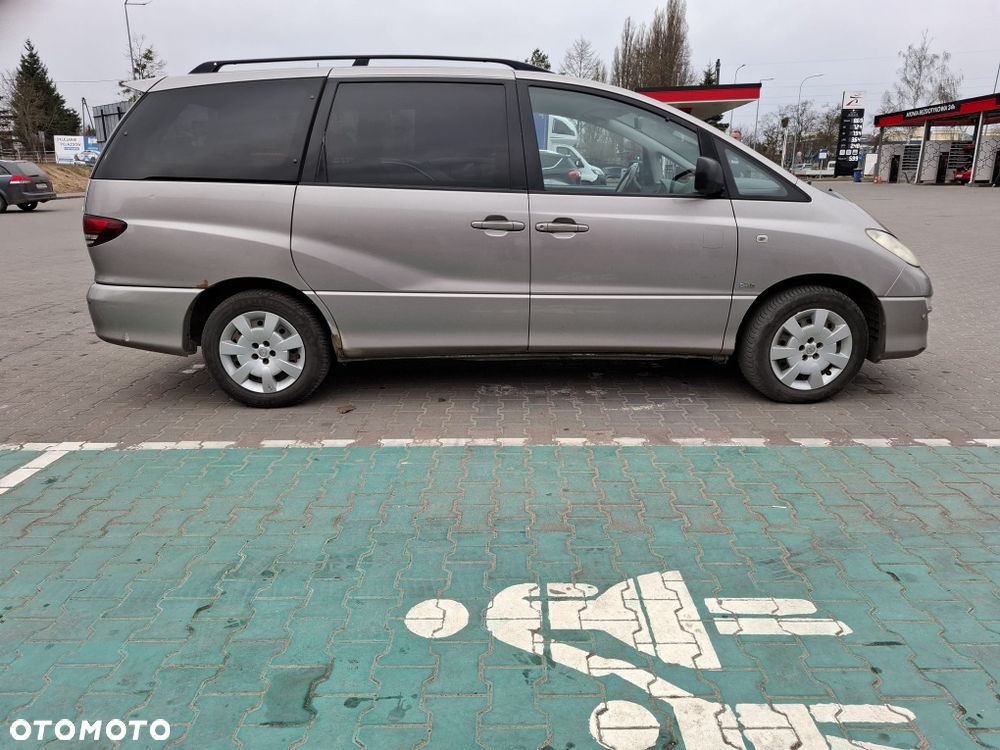 Toyota Previa - 5