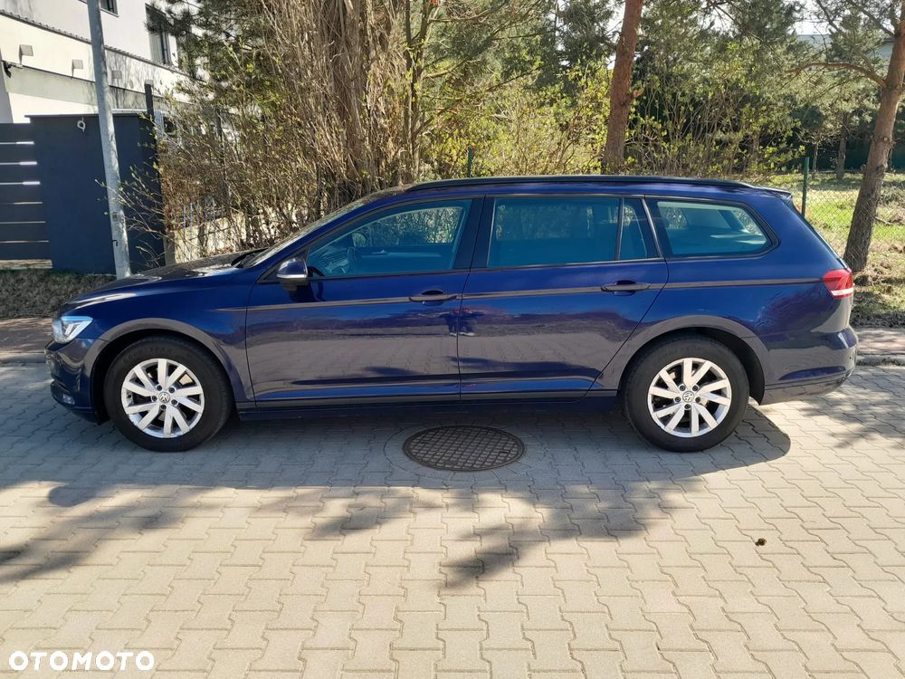 Volkswagen Passat - 8