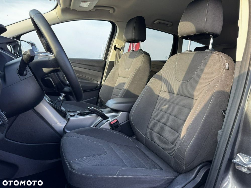 Ford Kuga 2.0 TDCi 4x2 Titanium - 29