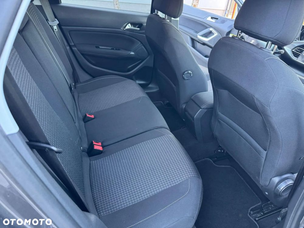 Peugeot 308 1.5 BlueHDi Active Pack S&S EAT8 - 18